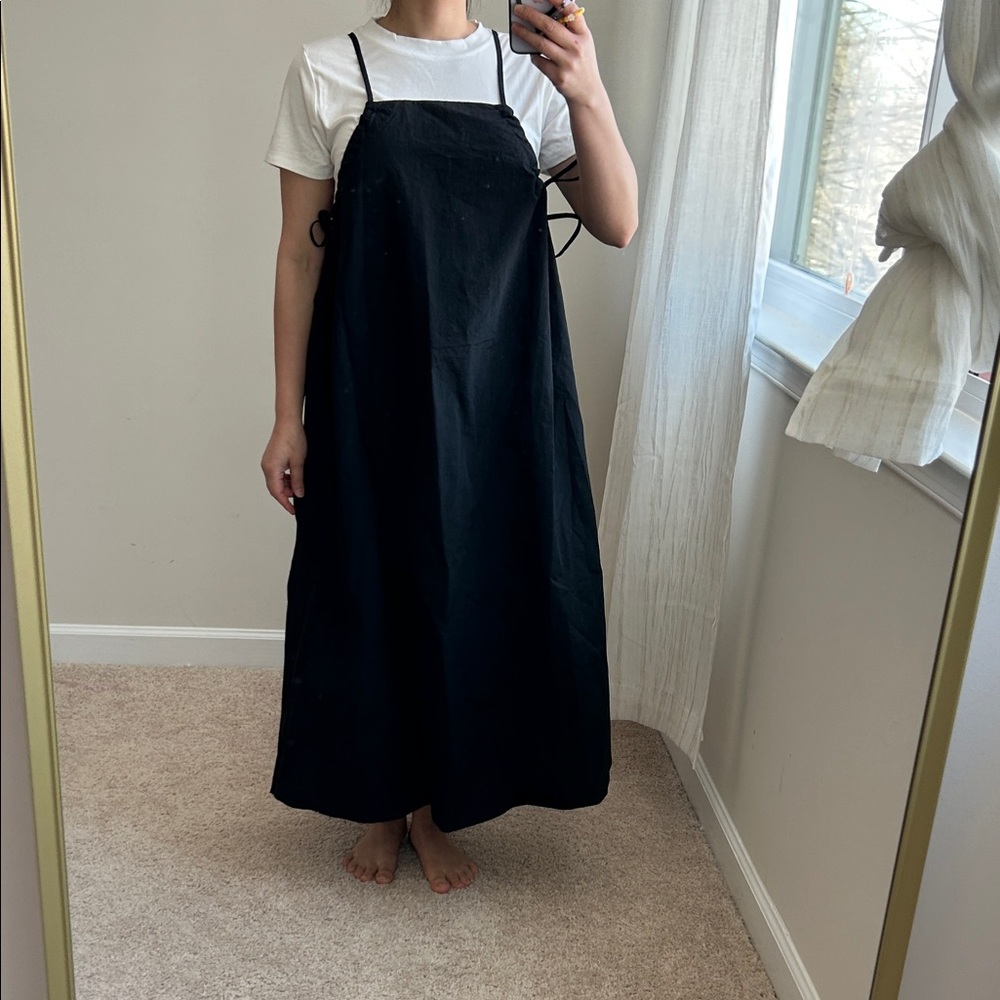 Black Sleeveless Maxi Dress